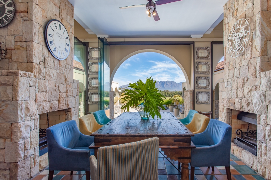 5 Bedroom Property for Sale in Winelands Western Cape